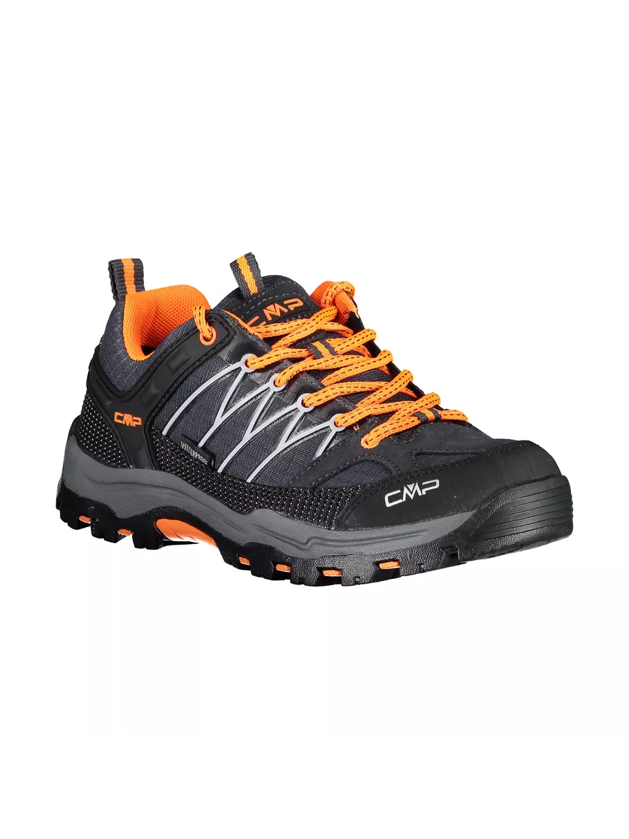 Buy trekking shoes online