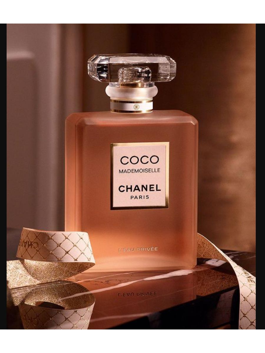 Coco mademoiselle l eau. Коко мадмуазель privee. Coco Mademoiselle Chanel.