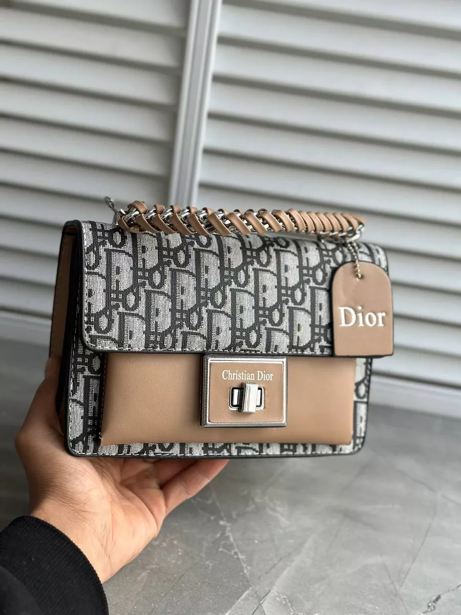 Dior montaigne 3 best sale