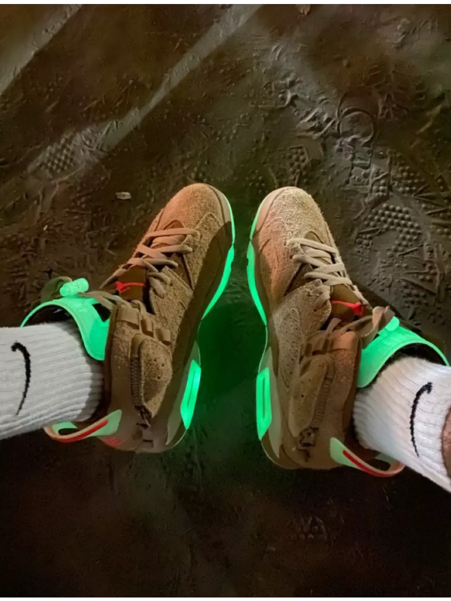 Jordan British Khaki Glow Air Jordan Retro Travis Scott Cactus