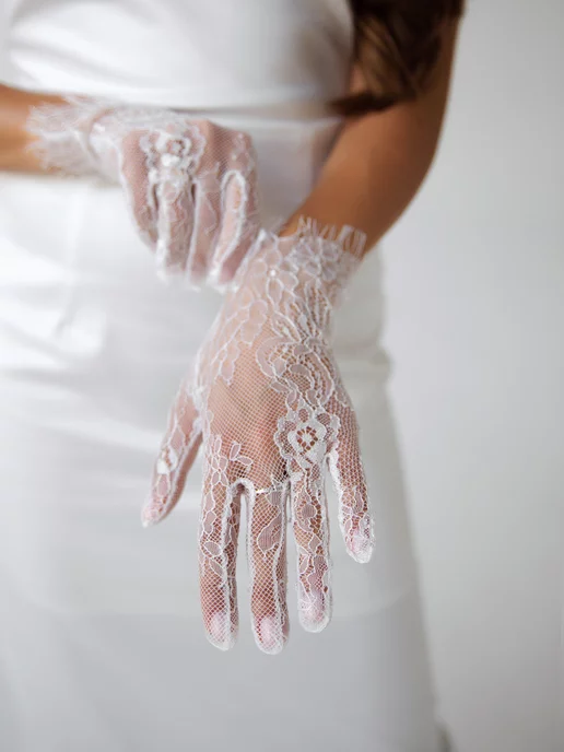 Romantic Wedding Белые короткие гипюровые кружевные перчатки свадебные, белый, фото 4