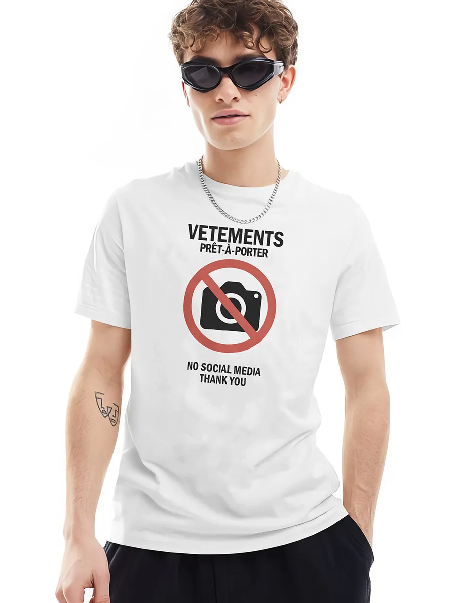 Оверсайз футболка VETEMENTS