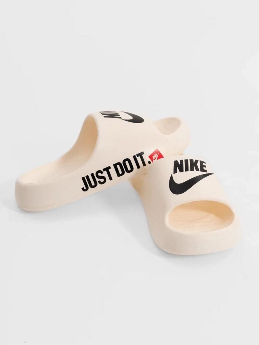 Шлепки найк. Nike на платформе. Nike резиновые. Шлепки Nike 2013 год.